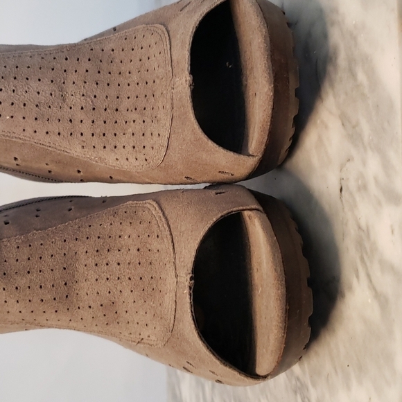 Envy Brown/Beige Throttle Suede Leather Peep-Toe Bootie, Size 9 - Picture 6 of 13